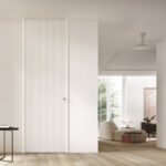 porta a tutta altezza cannettata Groovy bianca Ice